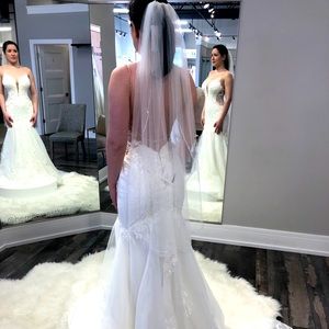 Fingertip length veil with bugle beads